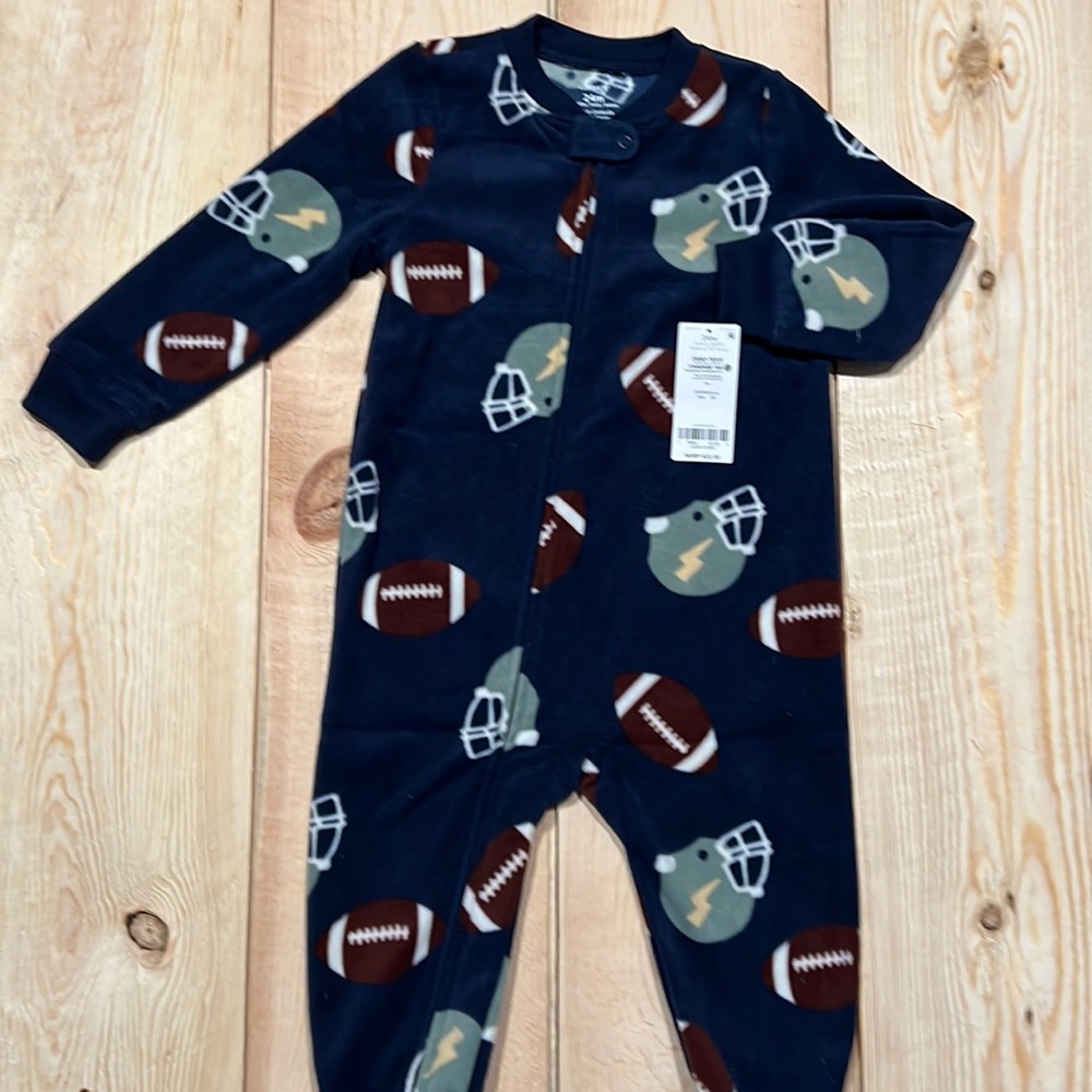 ❄️ NWT - Warm Fleece Feet Pajamas! ❄️